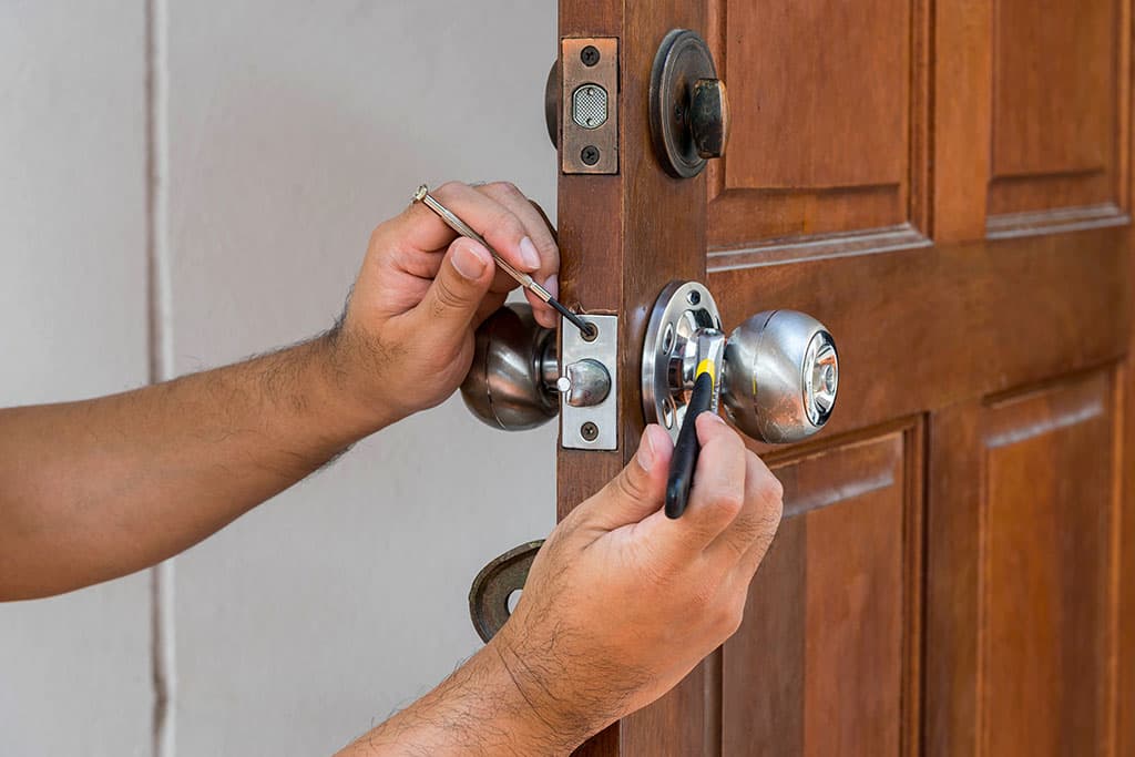 Professionelle Hilfe vom Schlüsseldienst bei defektem Schloss