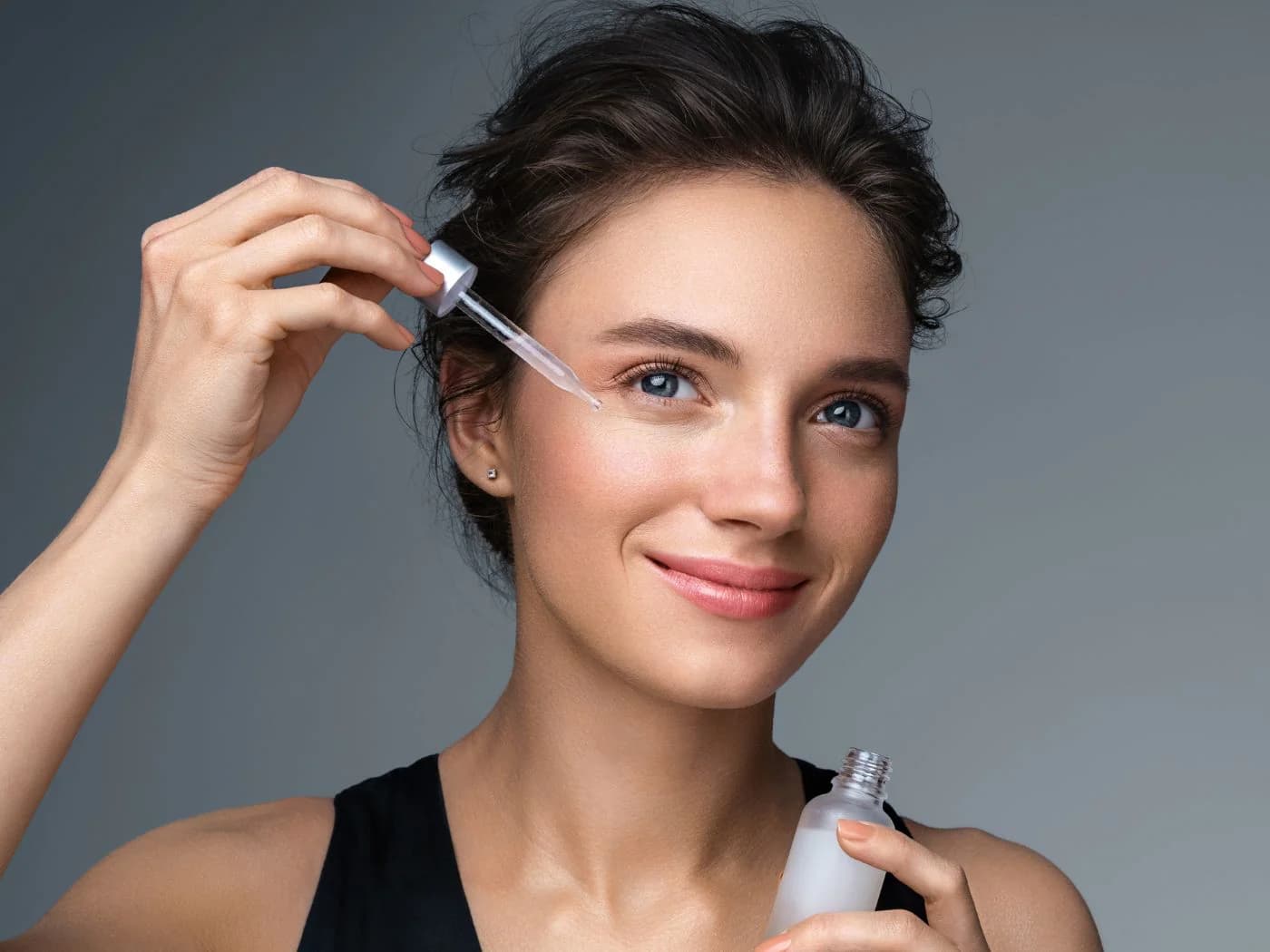 Die Magie des Hyaluron Serums: Ein strahlendes Schönheitsgeheimnis