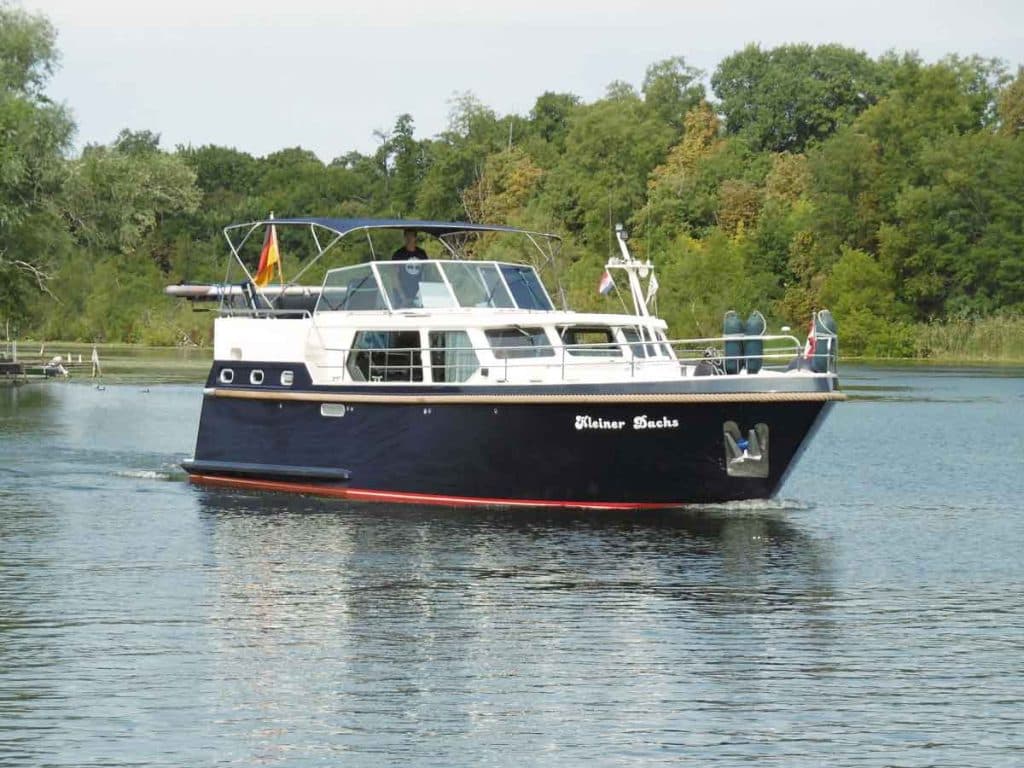 Boot Mieten: Eleganz und Komfort auf dem offenen Wasser