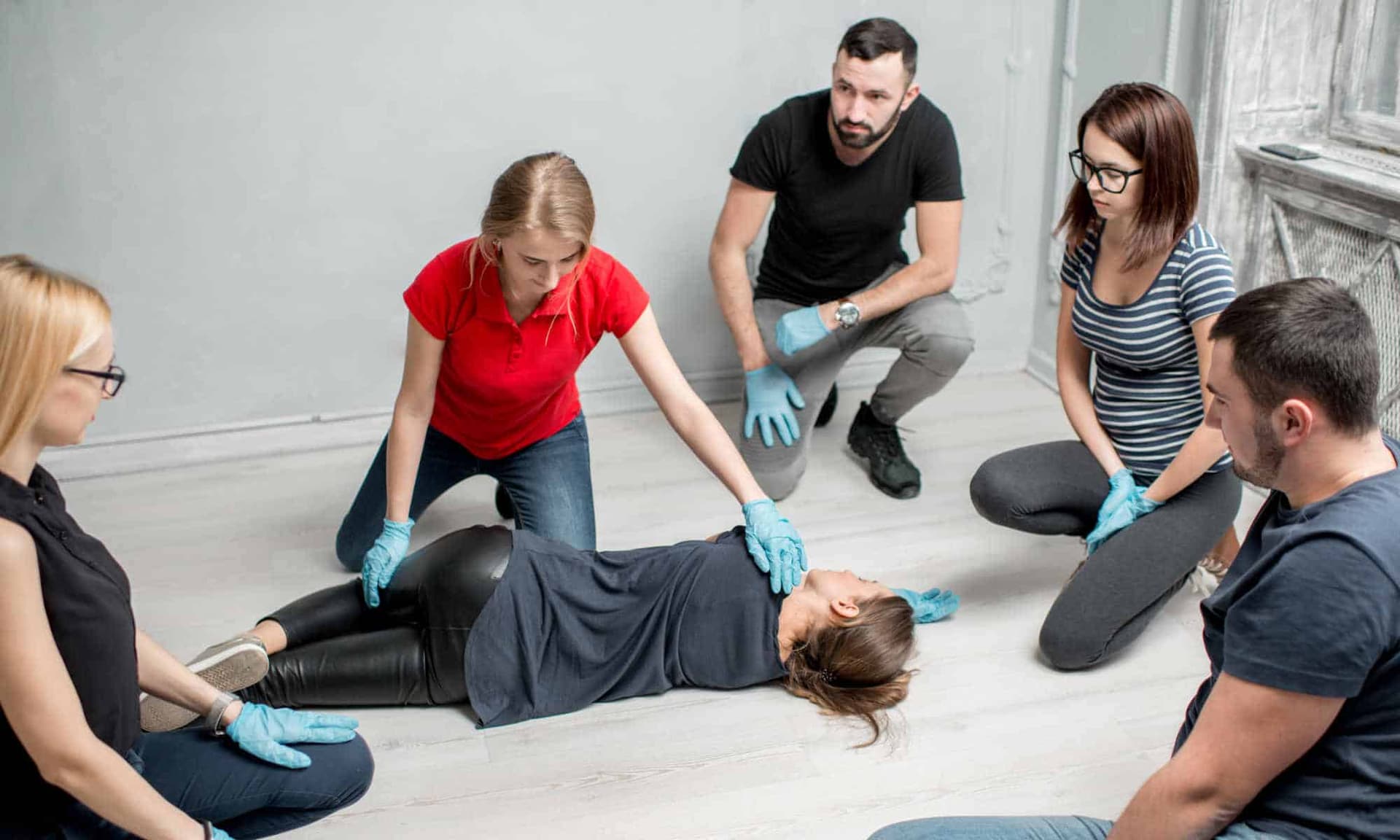 Erste-Hilfe Kurs München: Praktische Anwendung in realen Szenarien