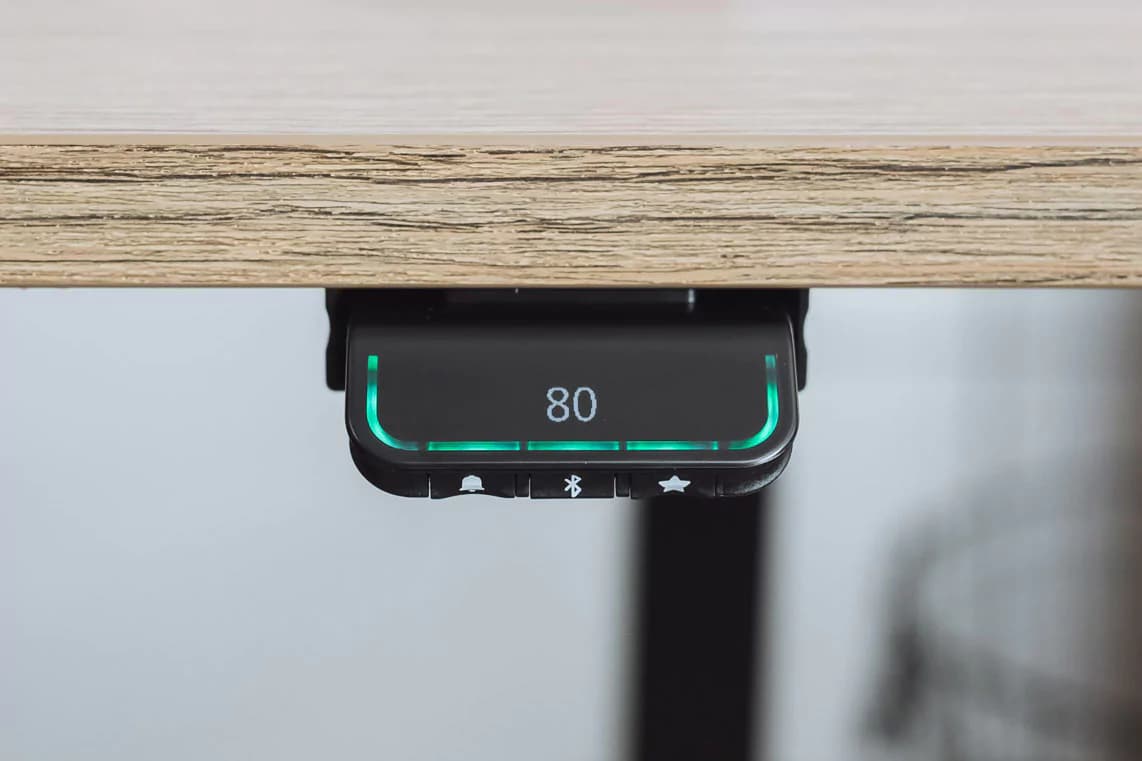 So wählst du den besten elektrisch höhenverstellbaren Schreibtisch für dein Home Office