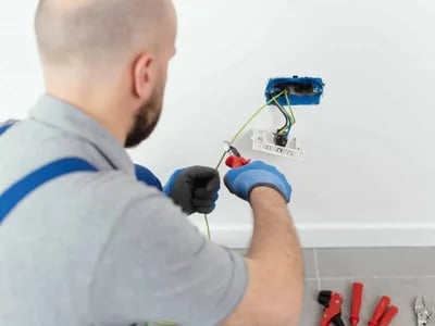 Warum die VDE Prüfung nach DGUV V3 für Arbeitgeber wichtig ist