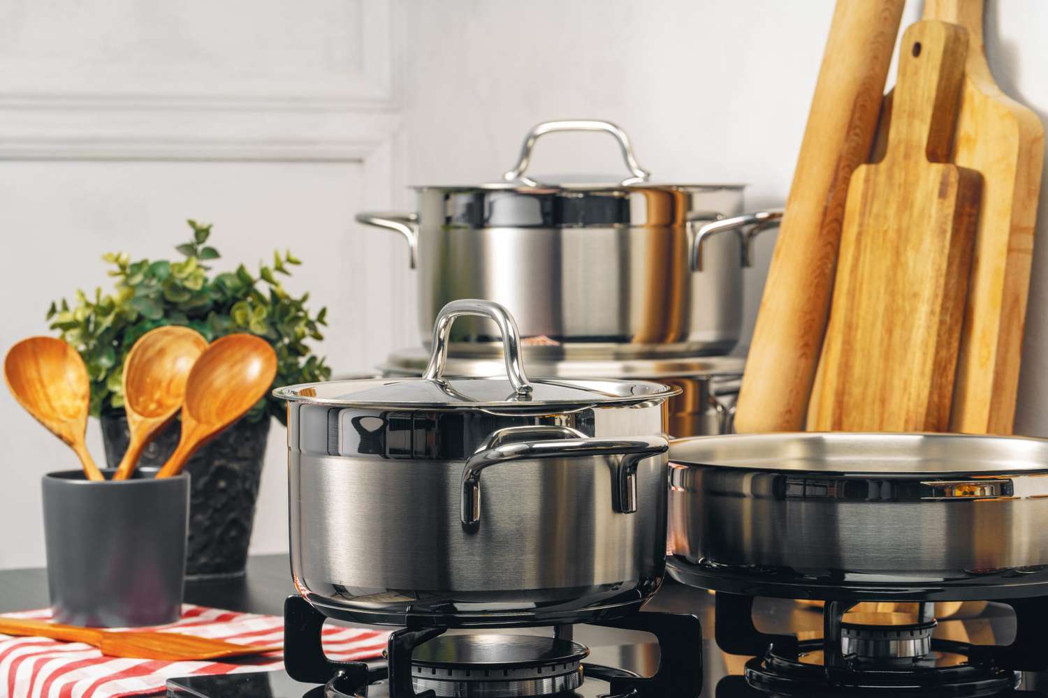 Geschenke für Frauen, die Nachhaltigkeit lieben: GreenKitchen Töpfe und Pfannen für die nächste Generation